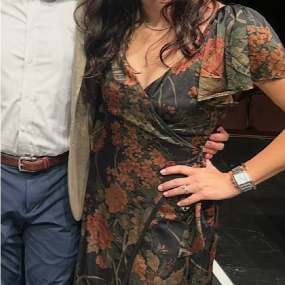 Lulus Subtle Elegance Black Floral Print Faux Wrap Midi Dress size small - Picture 2 of 7